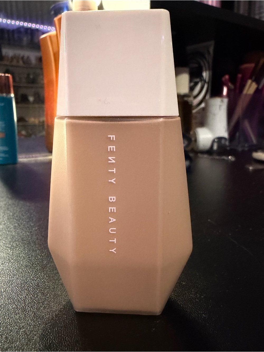 Fenty Beauty eaze drop shade 6 skin tint